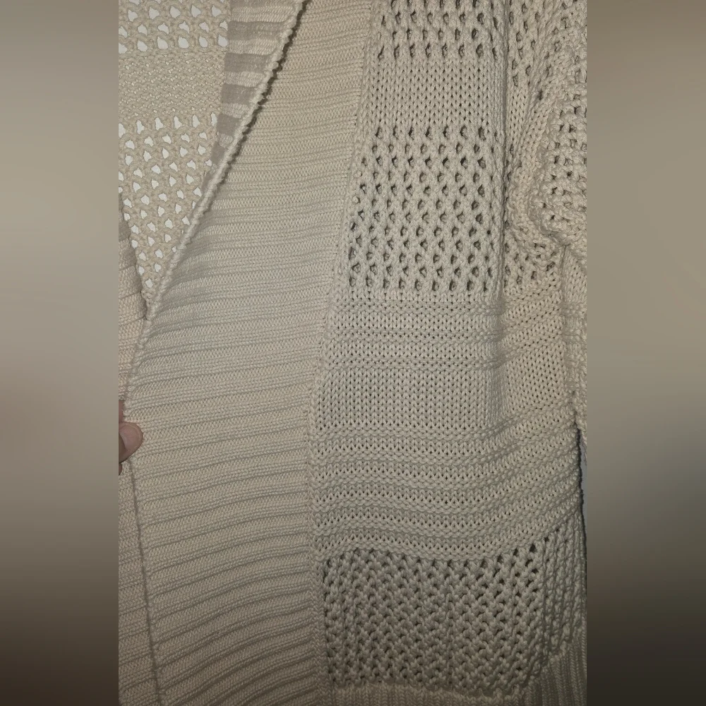 Banana Republic Cream Women's Cardigan - Picture 4 of 4